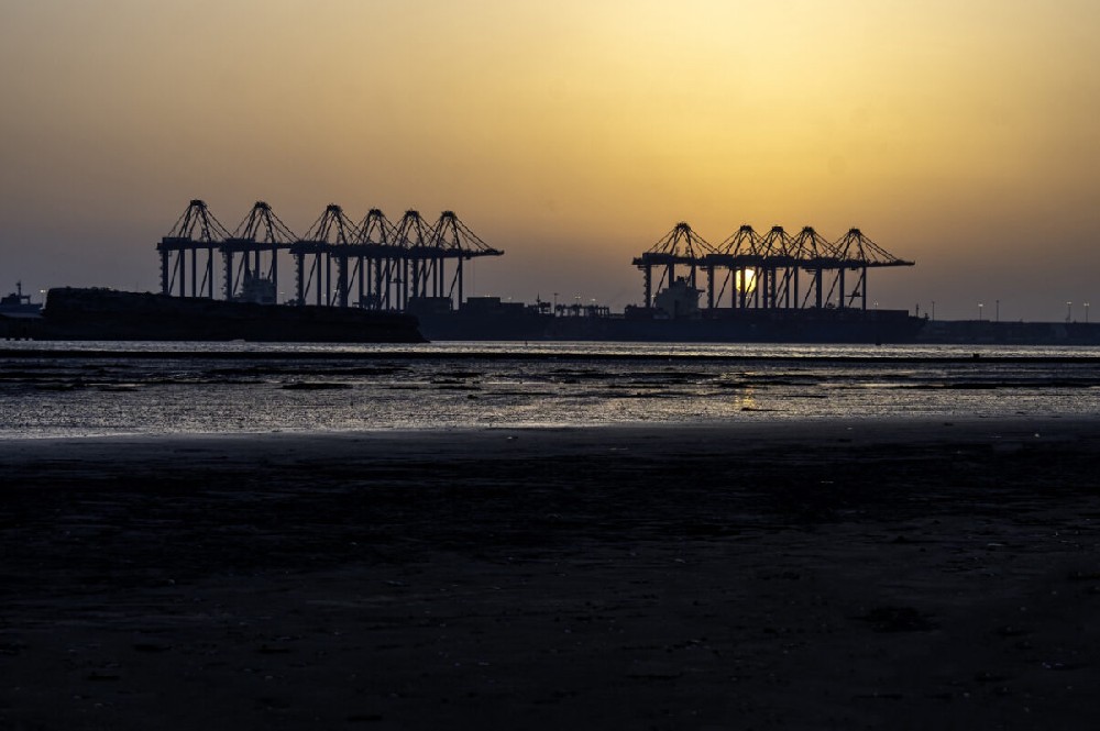 Hutchison Ports Pakistan electrifies Karachi terminal